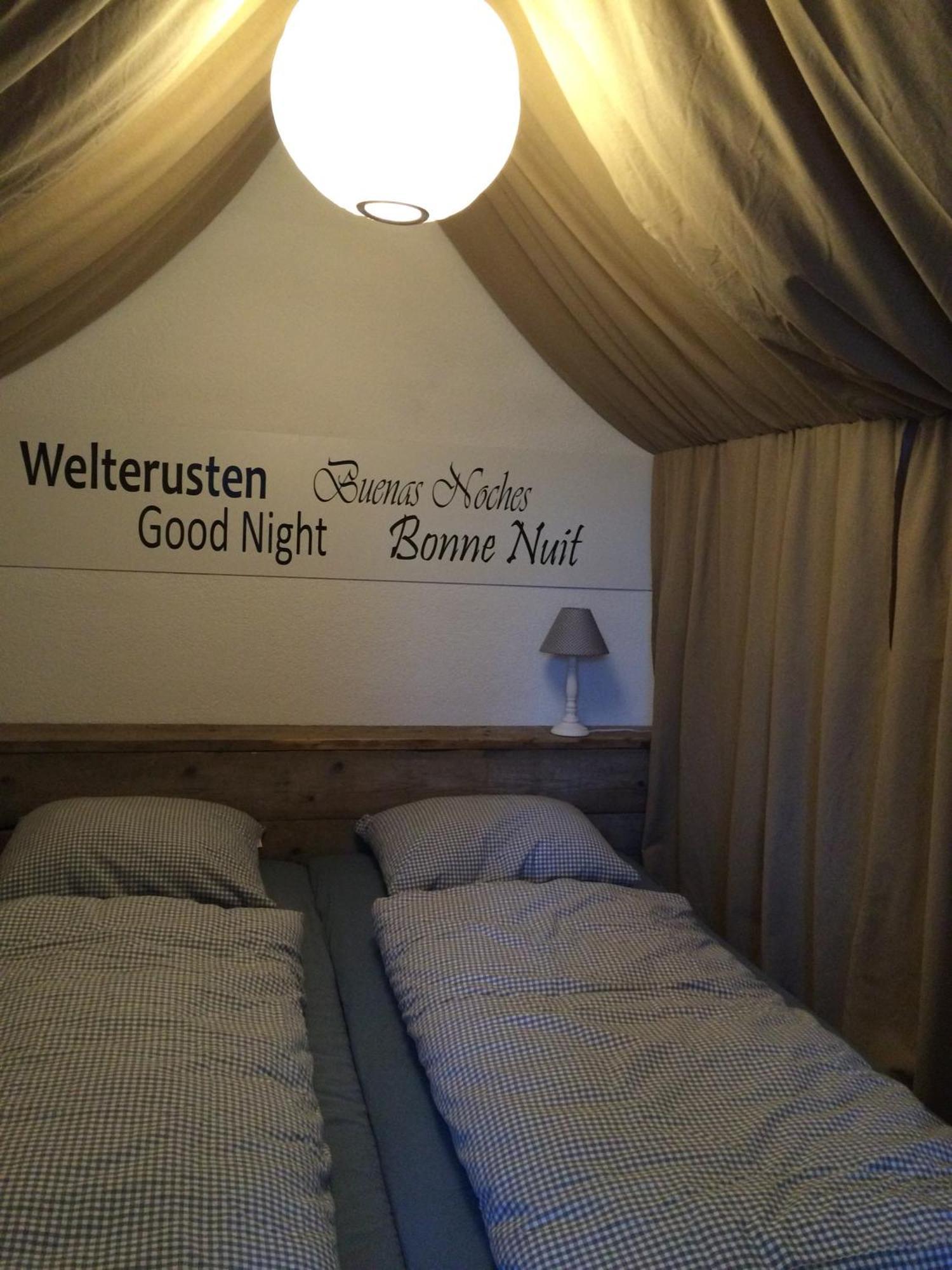 Raadhuis Egmond Egmond aan den Hoef Chambre photo