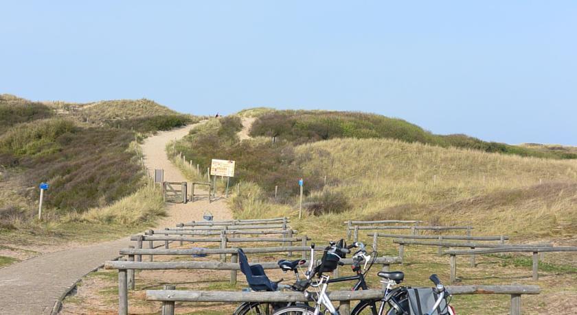 Raadhuis Egmond Egmond aan den Hoef Chambre photo